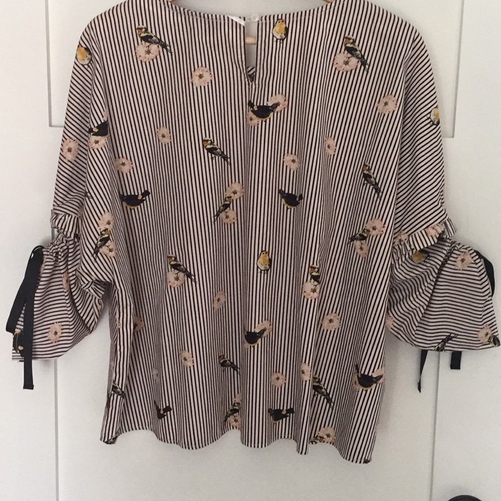 BIRD/FLWR STRIPE BLOUSE - Picture 2 of 4
